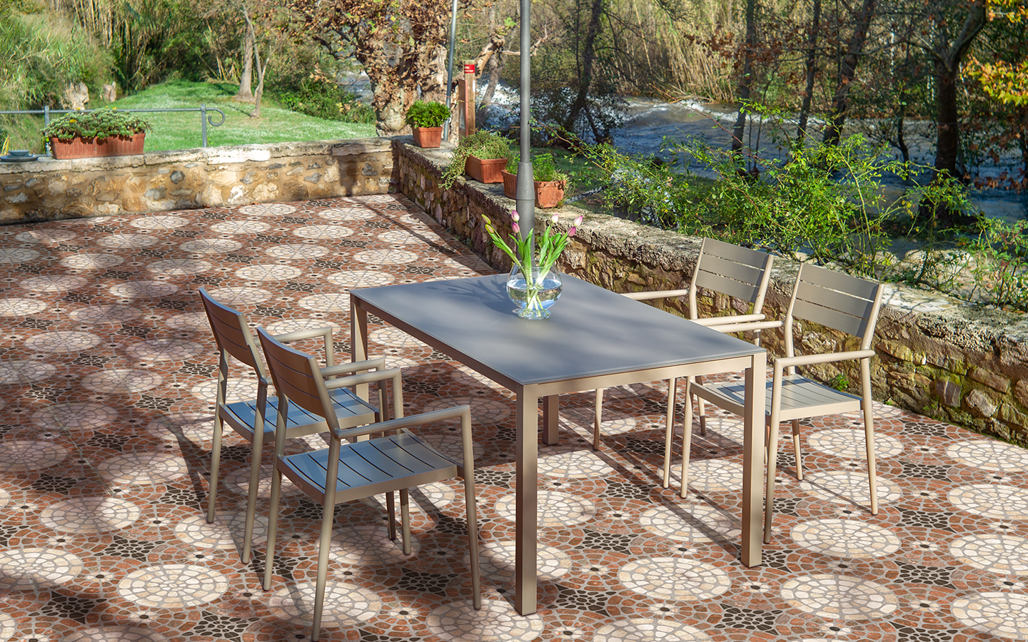 TAVIRA CAFE 45X45 - Ambiente Vitromex
