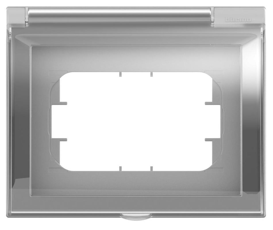 Placa exterior IP44 LivingLight Axolute 3 módulos gris BTICINO 26603